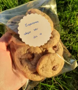 Saquinho de cookies com bilhete carinhoso